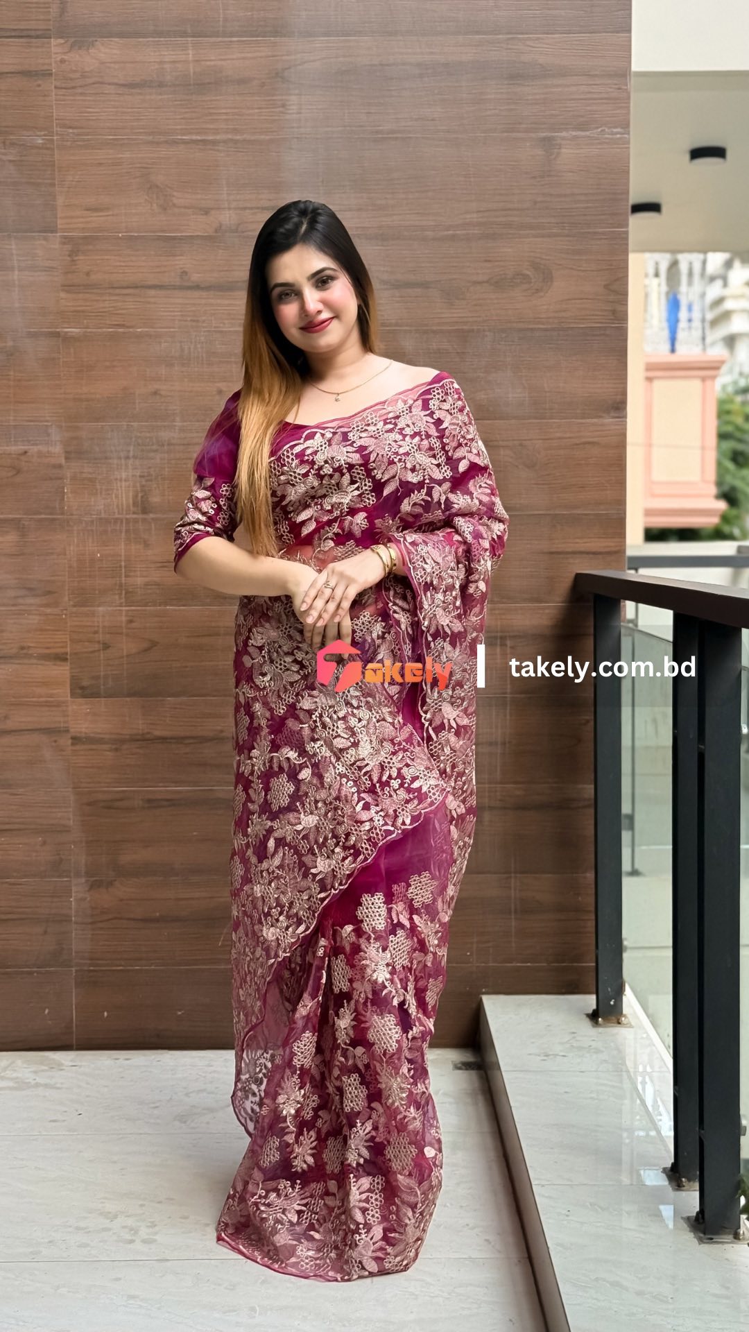 এক্সক্লুসিভ অর্গানজা পার্টি শাড়ি। EMB-108