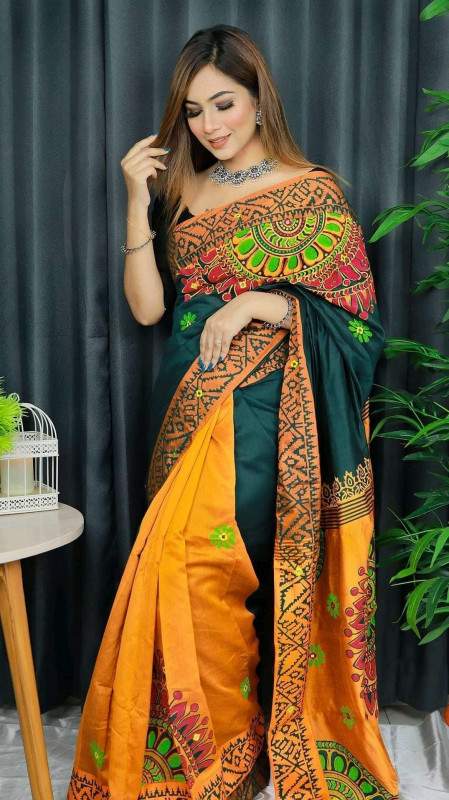 প্রিমিয়াম গর্জিয়াস ধুপিয়ান সিল্ক শাড়ি! DS-404